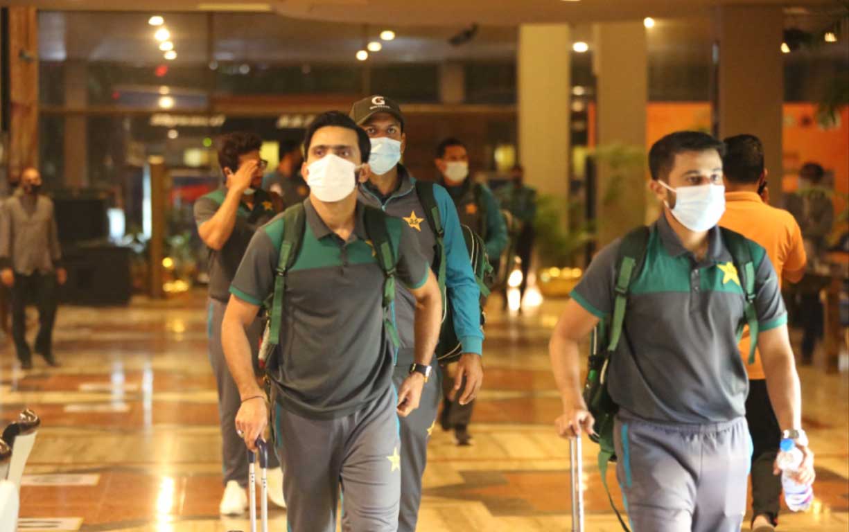 পাকিস্তান টেস্ট ক্রিকেট দল এখন ঢাকায়!