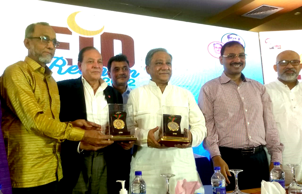 ২ লাখ টাকা করে দেয়ার ঘোষণা বিসিবি প্রধানের।