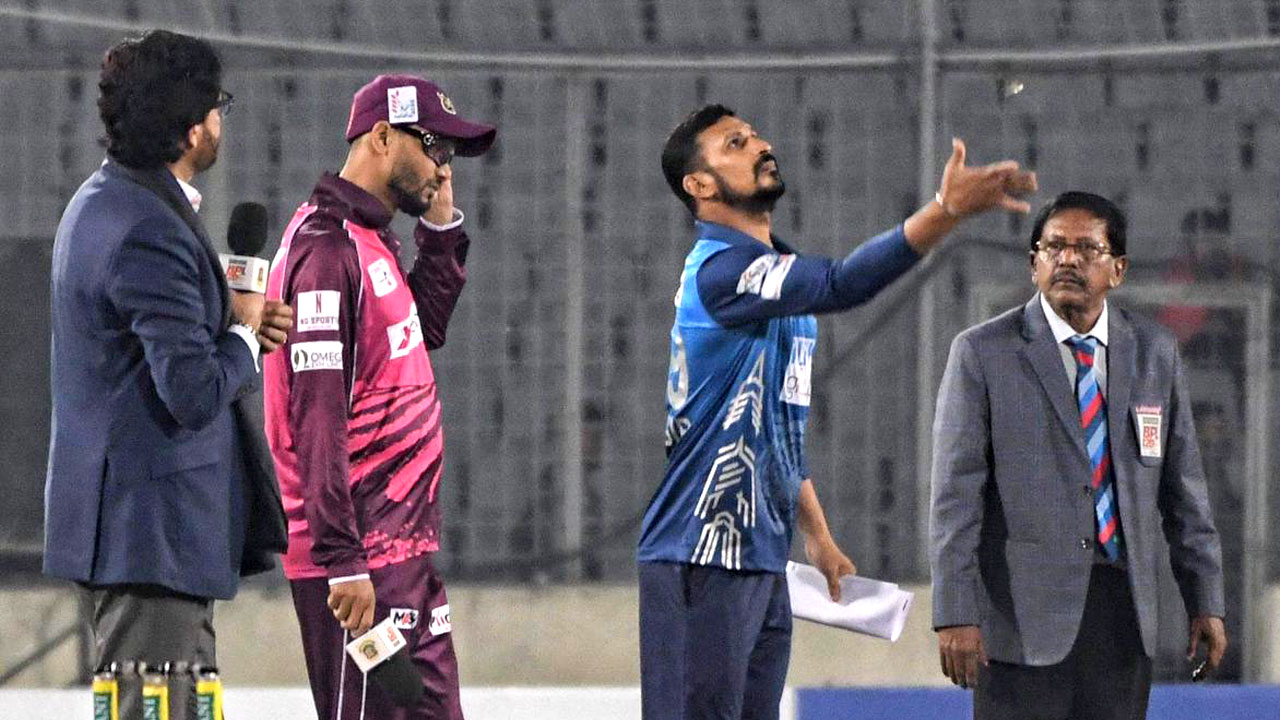 সিলেট স্ট্রাইকার্স বনাম ঢাকা ডোমিনেটর্স ম্যাচ হাইলাইটস।