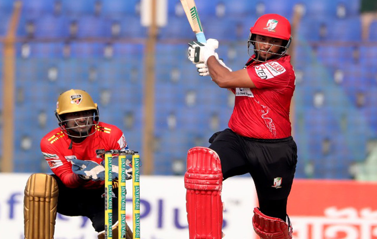 সাকিবের মারমূখী ব্যাটিংয়ে ১৭৭ বরিশালের।