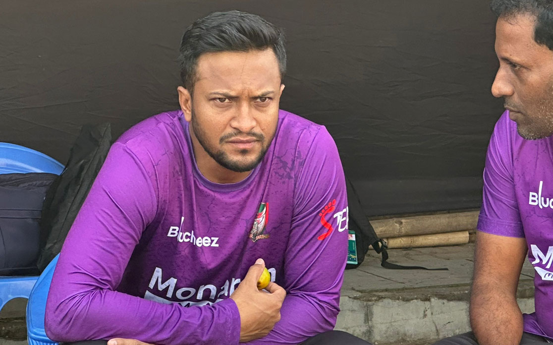 এই মাত্র সাকিবকে অফিসিয়ালি অধিনায়ক ঘোষণা করেছে বরিশাল।