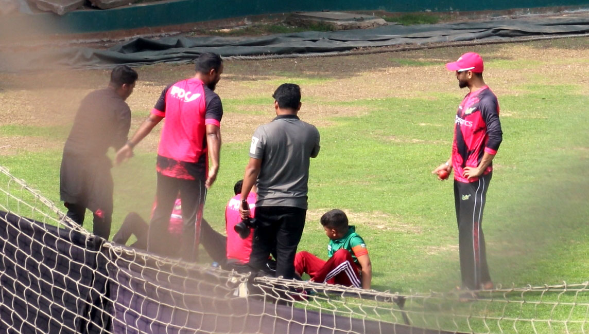 মিরপুরে মাশরাফির ছেলের অনুশীলন সিলেটে স্ট্রাইকার্সের জার্সিতে।