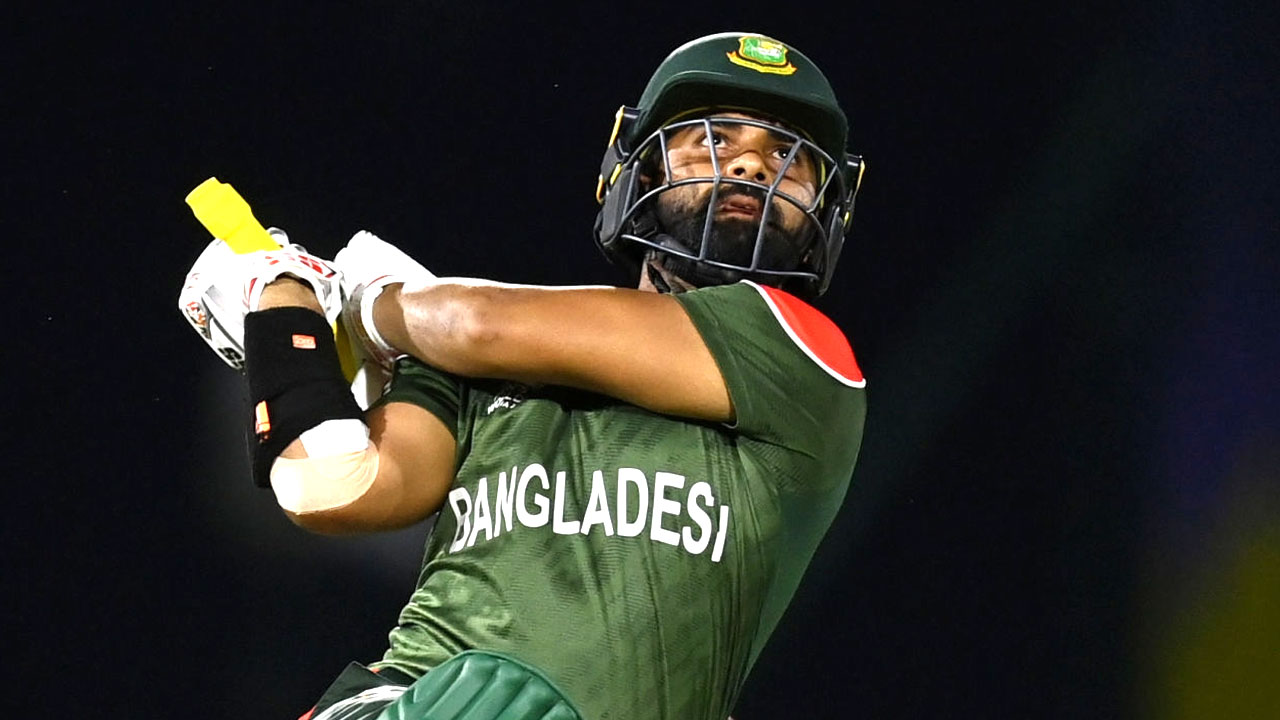 ইংল্যান্ডের বিপক্ষে দ্বিতীয় ওয়ানডেতে শামীম হোসেনকে স্কোয়াডে যোগ করা হয়েছে।