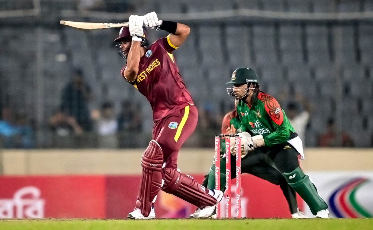 ঘরের মাঠে ওয়েস্ট ইন্ডিজকে হারিয়ে জয়ে ফিরল বাংলাদেশ।